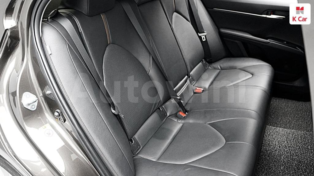 2019 TOYOTA  CAMRY 2.5 HYBRID - 15