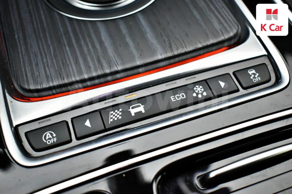 2019 JAGUAR XF 3.0 S AWD - 15
