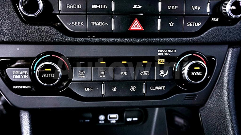 2018 KIA NIRO PRESTIGE - 20