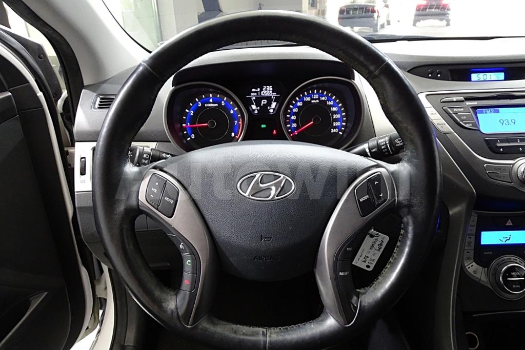 2013 HYUNDAI AVANTE MD ELANTRA M16 GDI SMART - 24