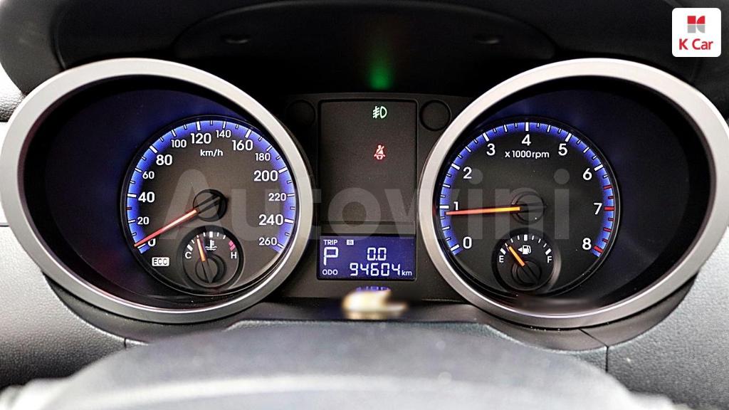 2010 HYUNDAI GENESIS COUPE 200 TURBO P - 9