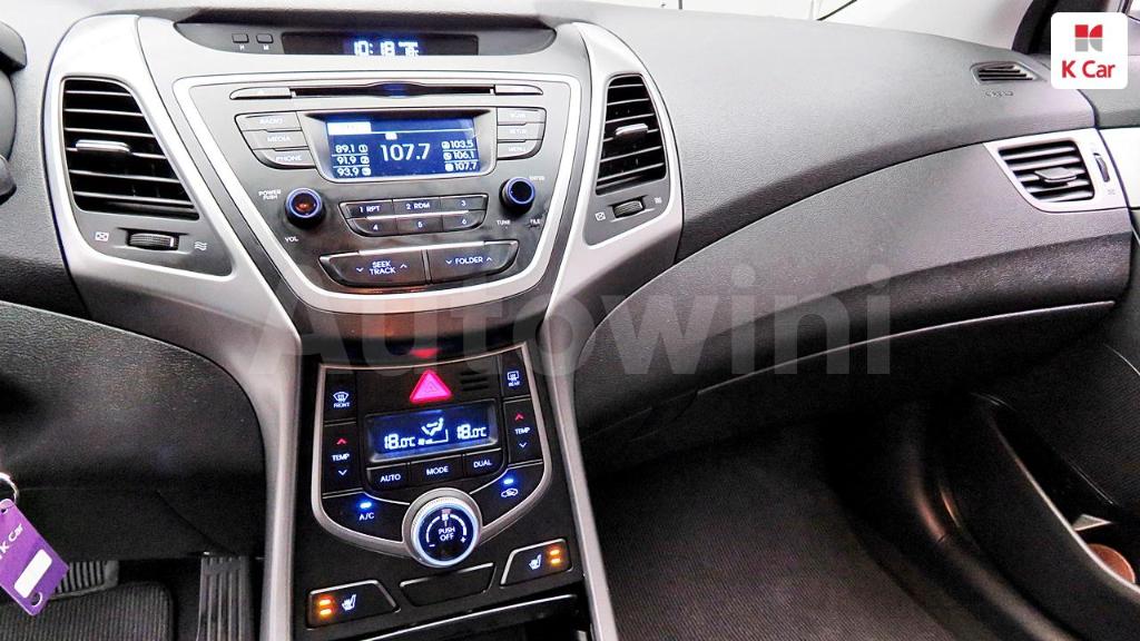 2016 HYUNDAI  AVANTE ELANTRA 1.6 GDI SMART - 18