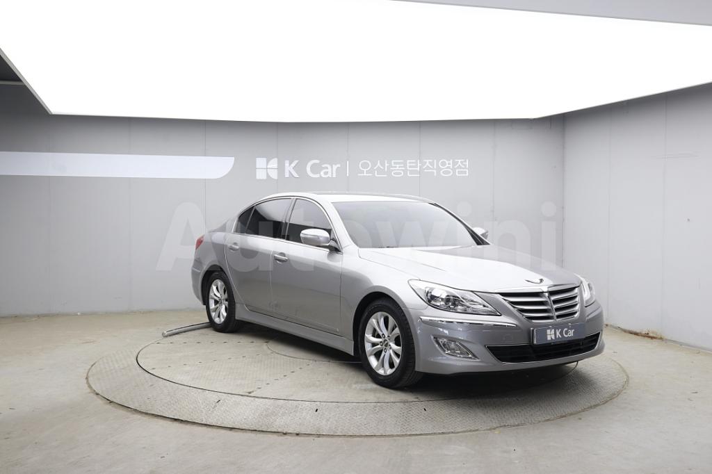 2013 HYUNDAI GENESIS BH330 MORDERN - 12