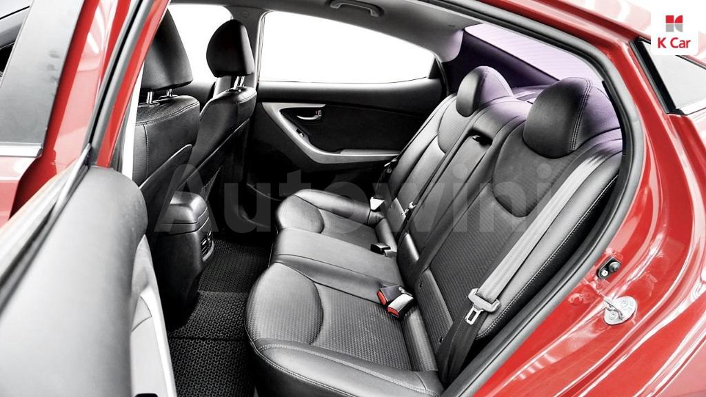 2015 HYUNDAI  AVANTE ELANTRA 1.6 GDI SMART - 13