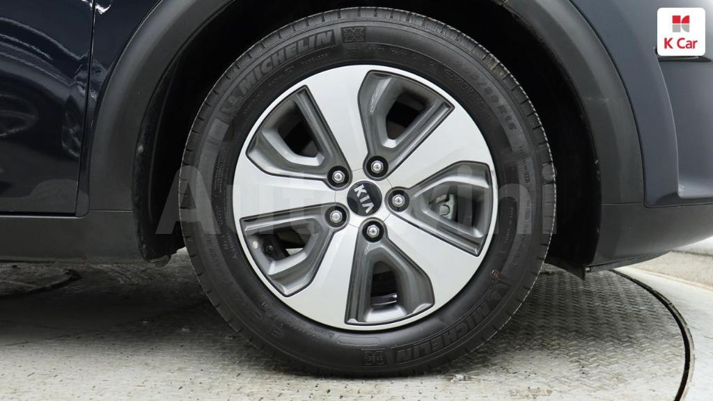 2018 KIA NIRO PRESTIGE - 7