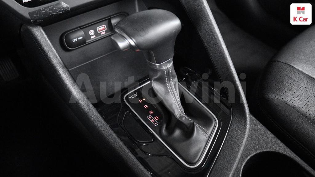 2018 KIA NIRO PRESTIGE - 25