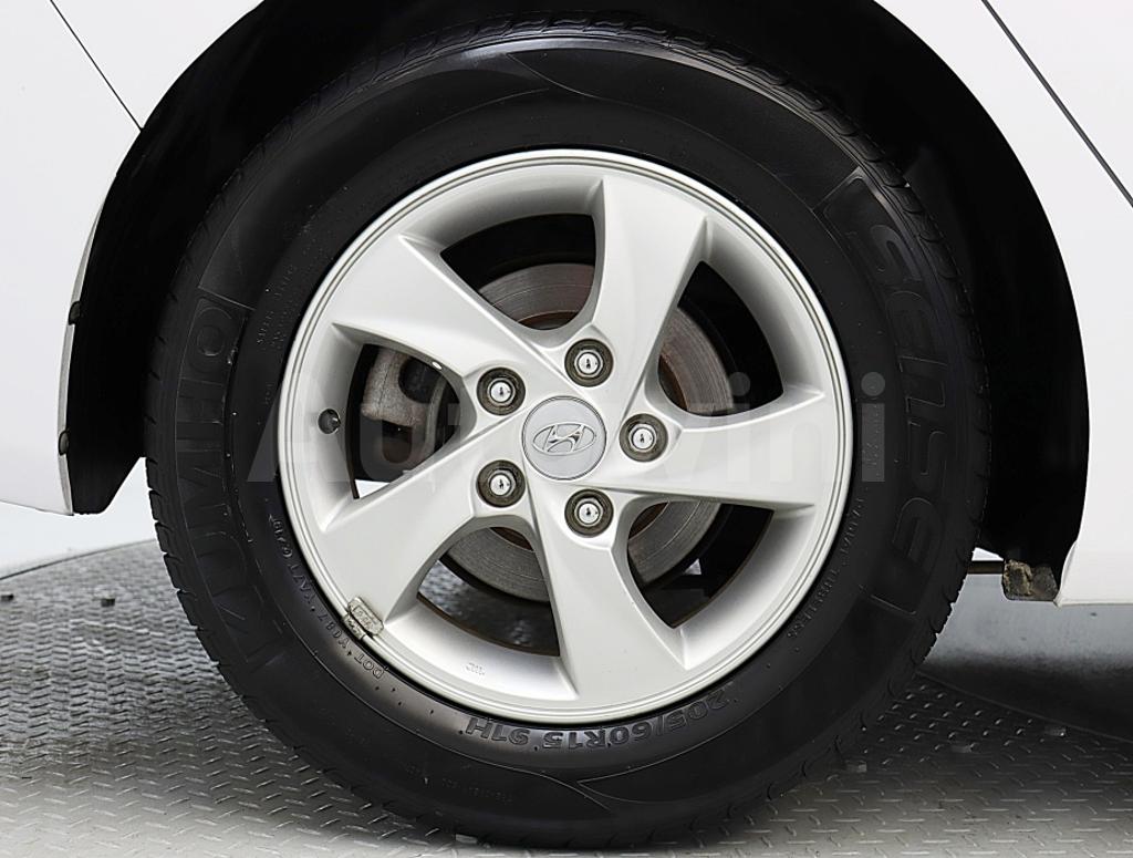2015 HYUNDAI  AVANTE ELANTRA 1.6 GDI SMART - 15