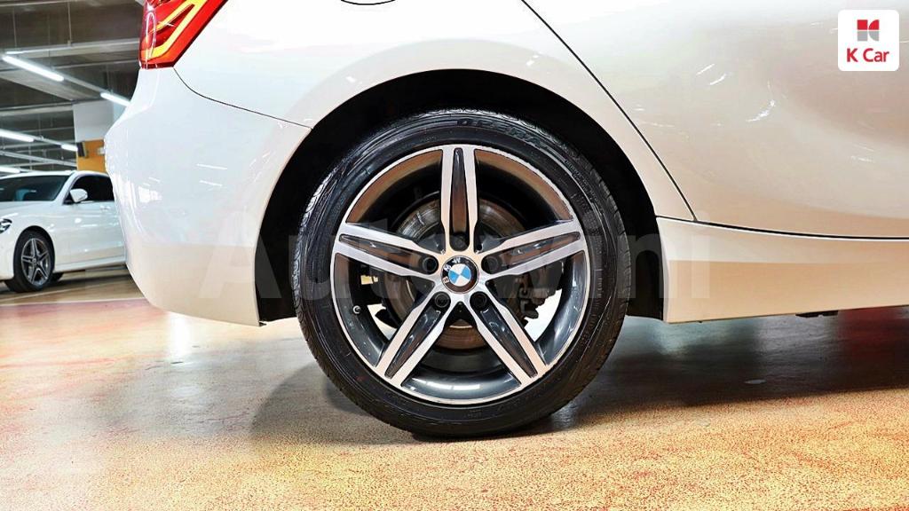 2017 BMW 1 SERIES F20  118D SPORTS 5 DOOR - 8