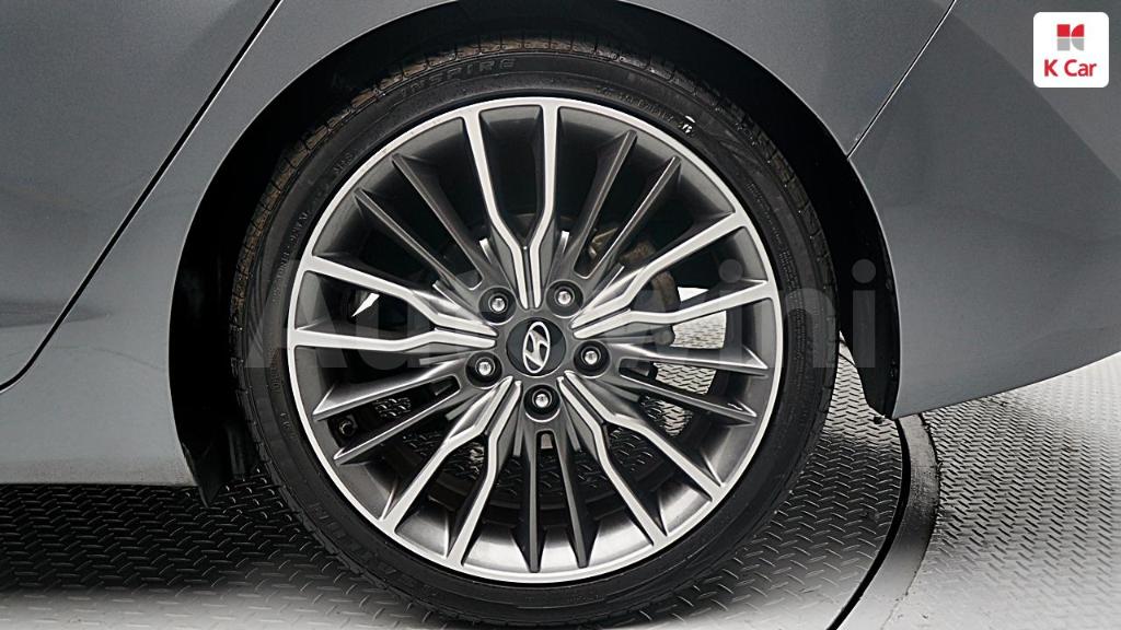 KMHDG41UBGU641839 2016 HYUNDAI  AVANTE ELANTRA 1.6 VGT MORDERN-5