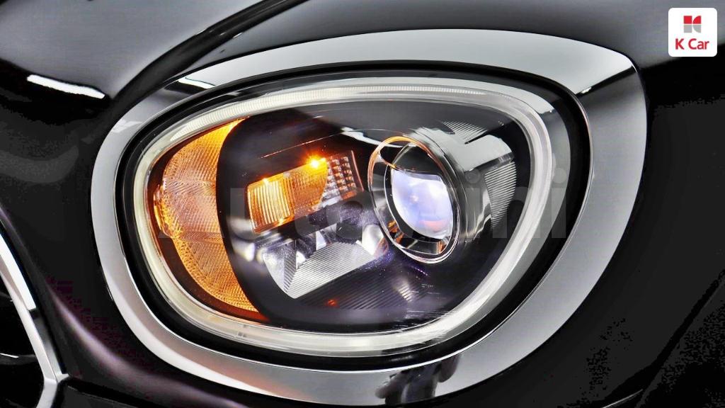 2018 MINI COOPER COUNTRYMAN D ALL4 HIGH - 33