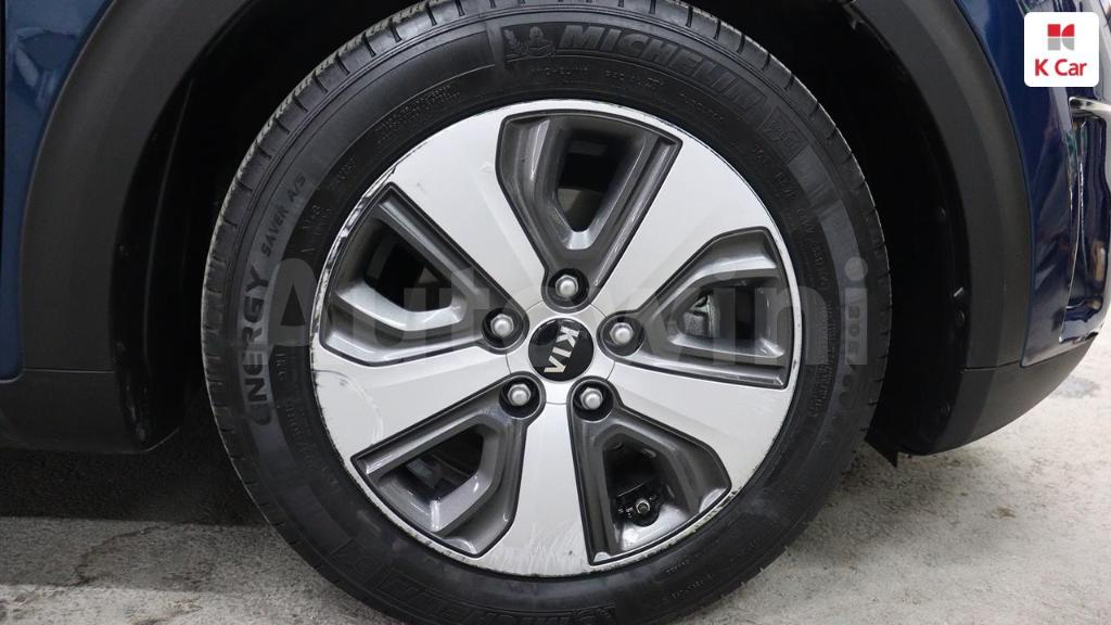 2018 KIA NIRO PRESTIGE - 7