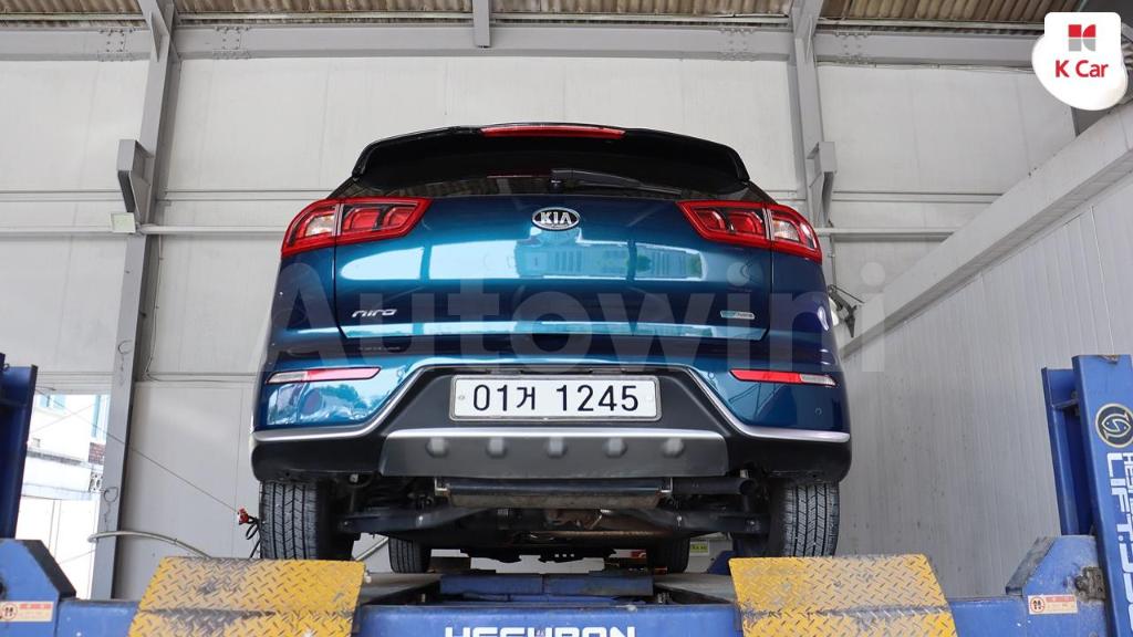 2018 KIA NIRO PRESTIGE - 35