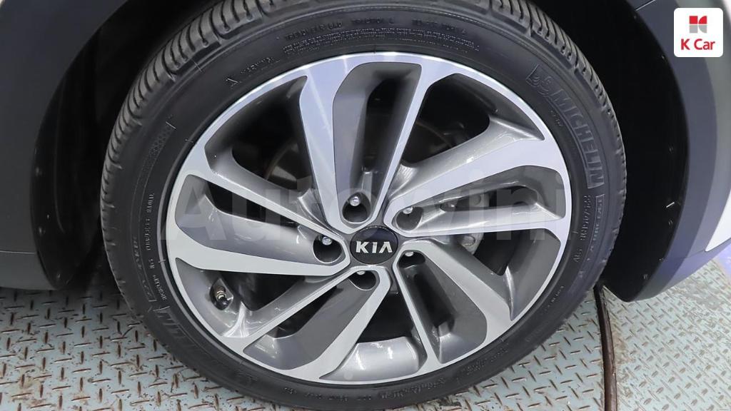 2017 KIA NIRO NOBLESSE - 7