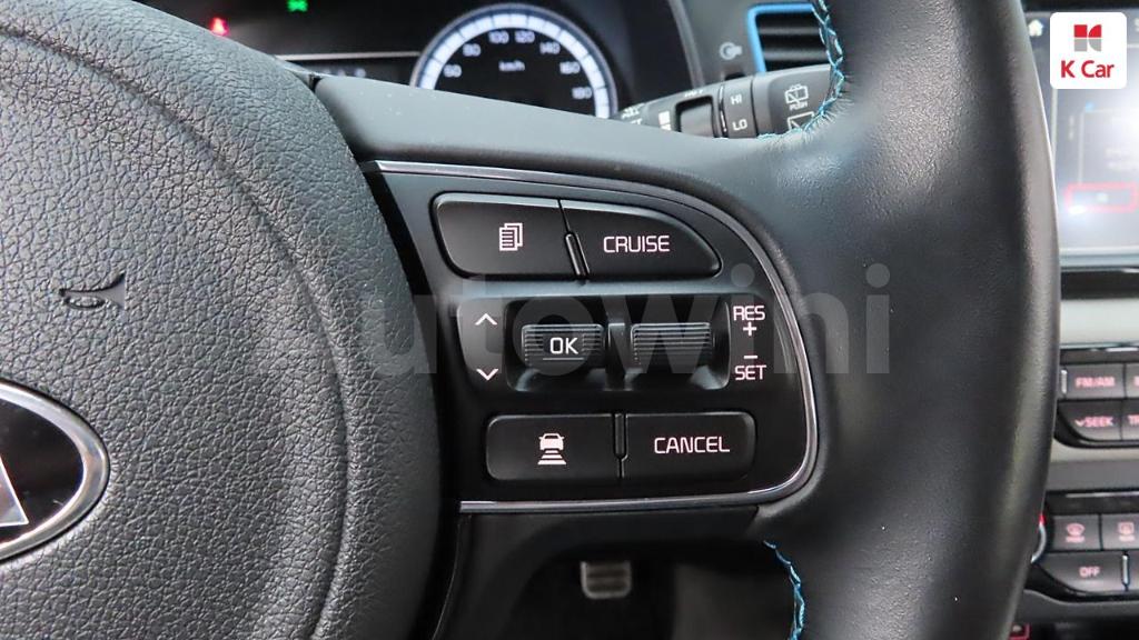 2017 KIA NIRO NOBLESSE - 29
