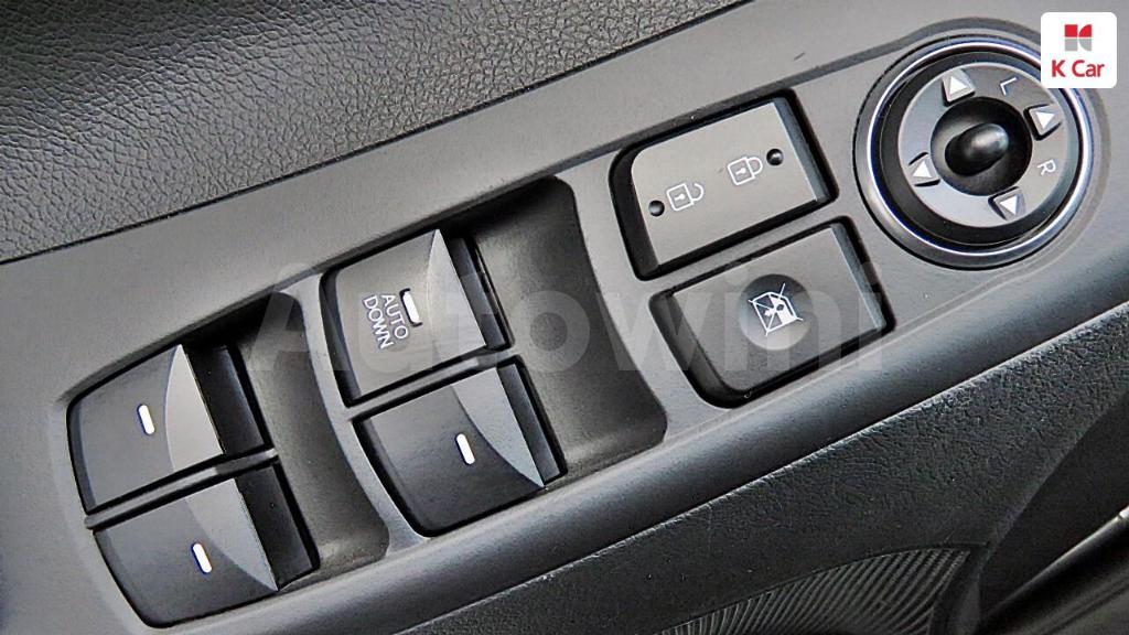 2016 HYUNDAI  AVANTE ELANTRA 1.6 GDI STYLE - 18