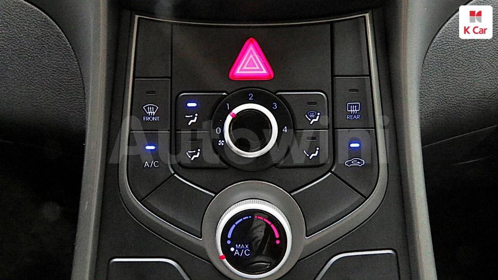 2016 HYUNDAI  AVANTE ELANTRA 1.6 GDI STYLE - 20