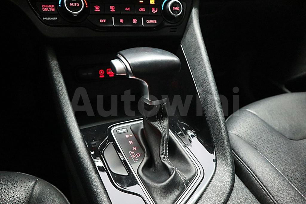 2018 KIA NIRO PRESTIGE - 20