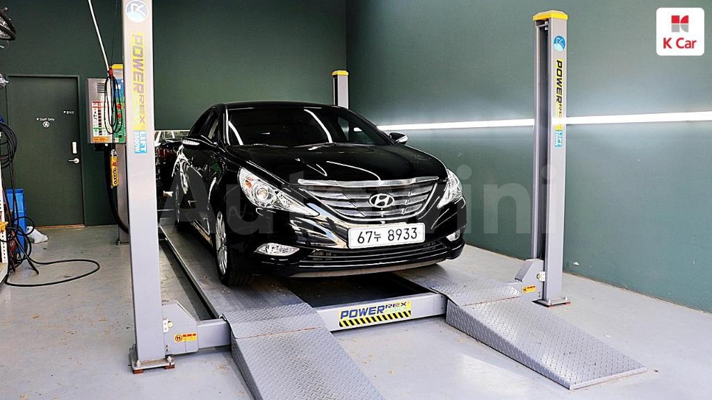 2011 HYUNDAI YF SONATA LPI PREMIER() - 24