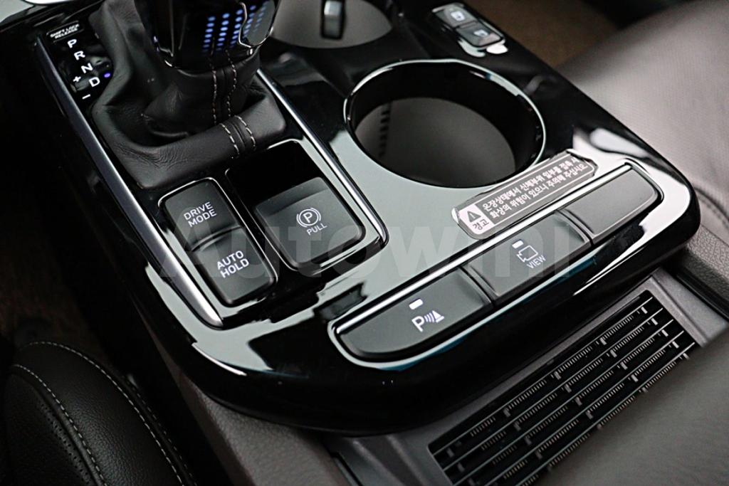 2019 HYUNDAI GRANDEUR IG AZERA 3.0 LPI - 25