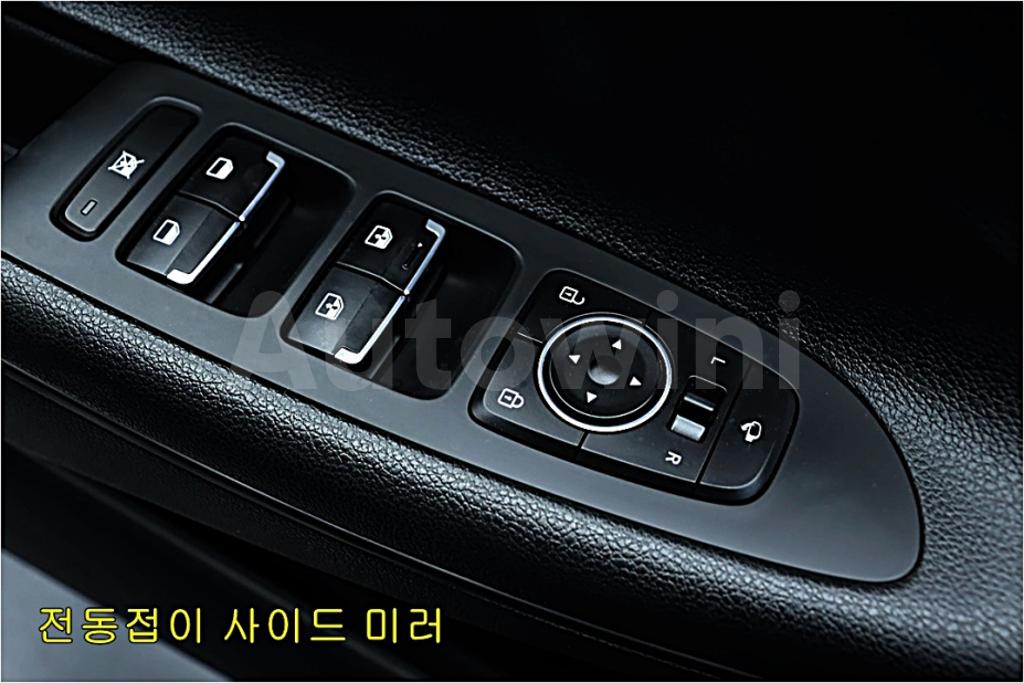 2018 HYUNDAI GRANDEUR IG AZERA 2.4 PREMIUM - 17