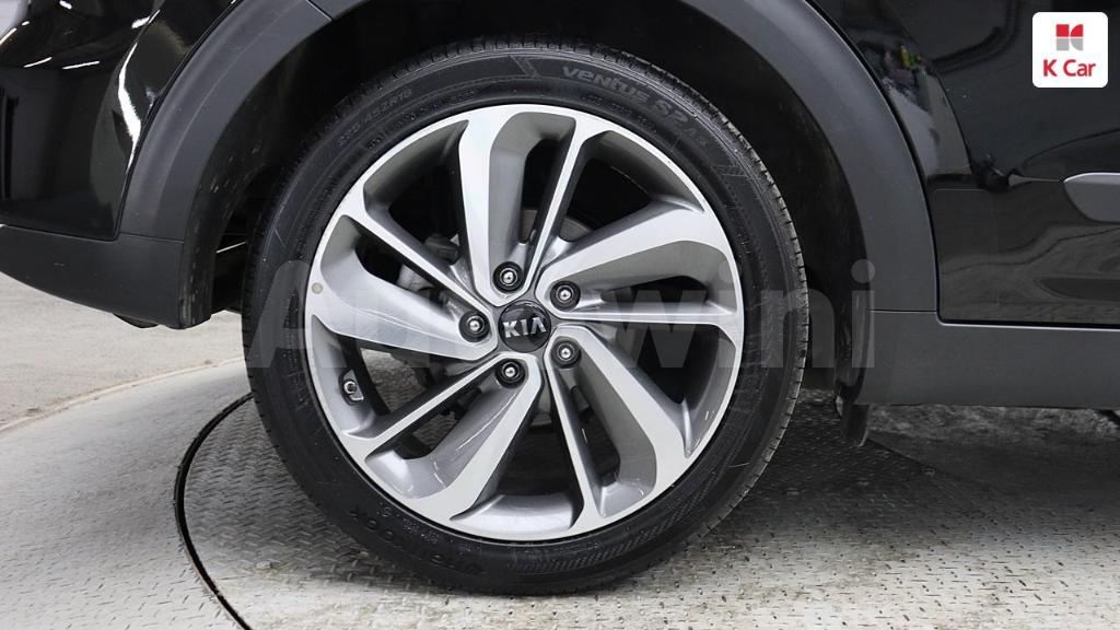 KNACC81CGHA016432 2017 KIA NIRO NOBLESSE-5