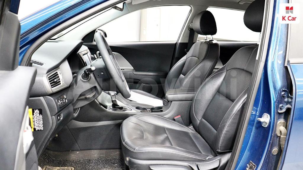 2018 KIA NIRO LUXURY - 14