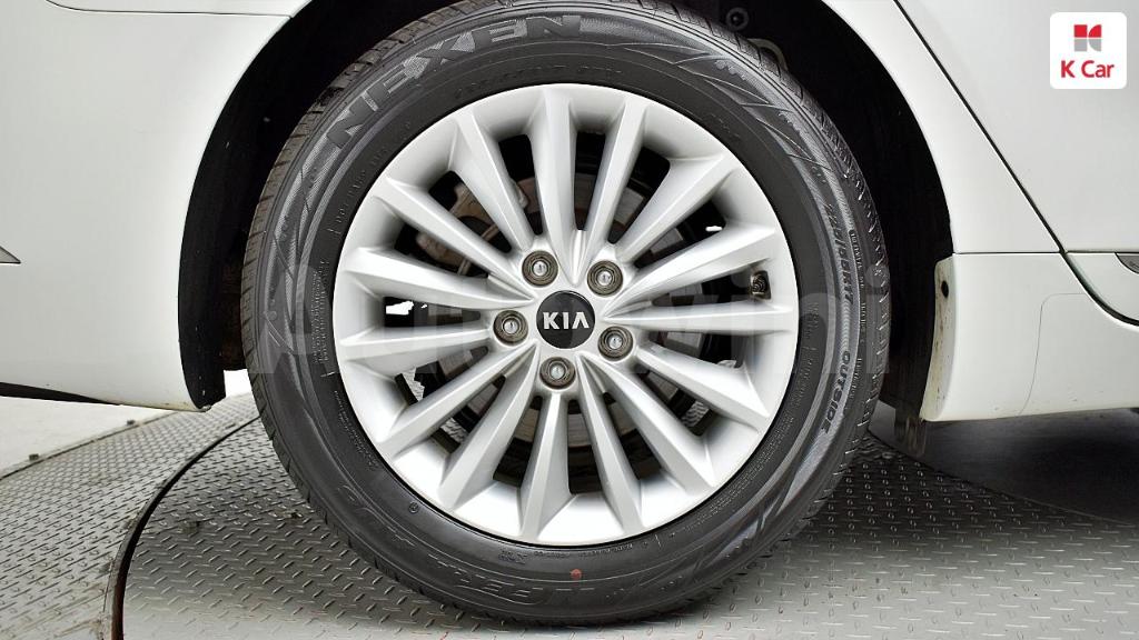 2019 KIA  K7 CADENZA 3.0 LPI LUXURY - 8