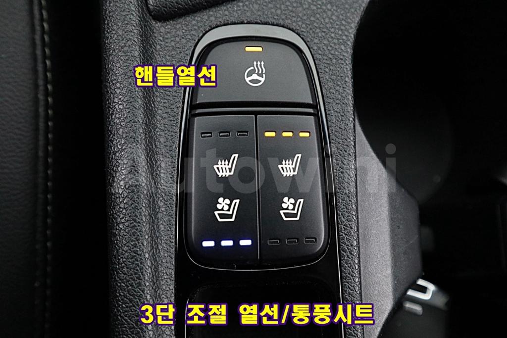 2018 KIA NIRO PRESTIGE - 21