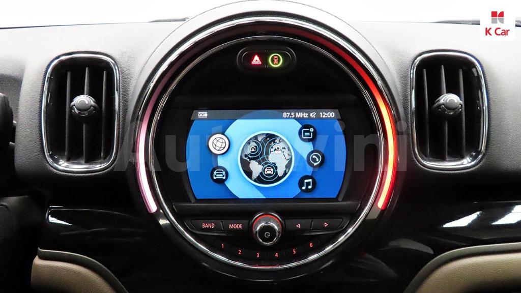2018 MINI COOPER COUNTRYMAN D BASIC - 11