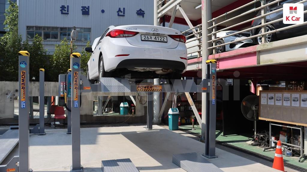 2015 HYUNDAI  AVANTE ELANTRA 1.6 GDI STYLE - 10