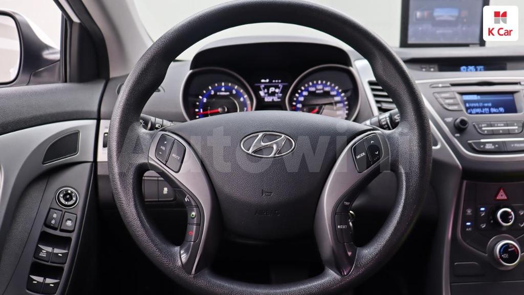 2015 HYUNDAI  AVANTE ELANTRA 1.6 GDI STYLE - 13
