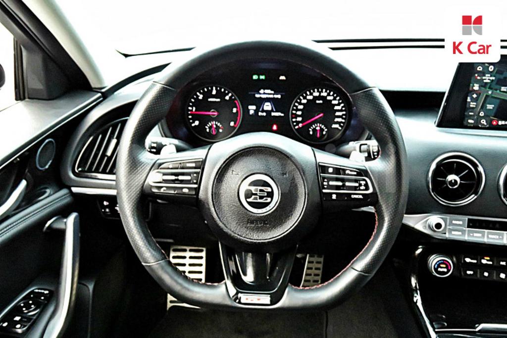 KNAE151BDLS070796 2020 KIA STINGER 2.2 DIESEL AWD-5