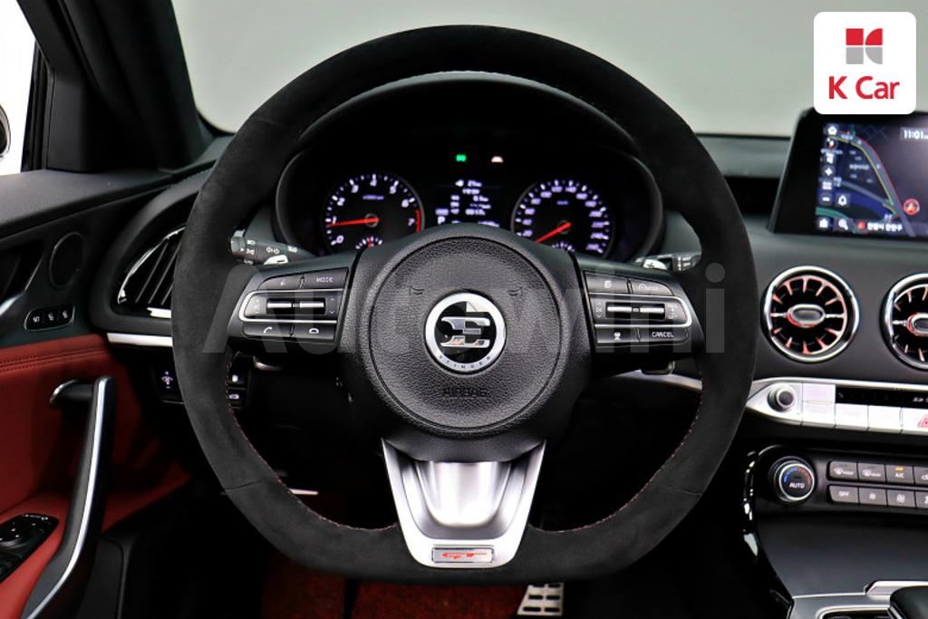 2020 KIA STINGER 2.0 TURBO AWD - 8