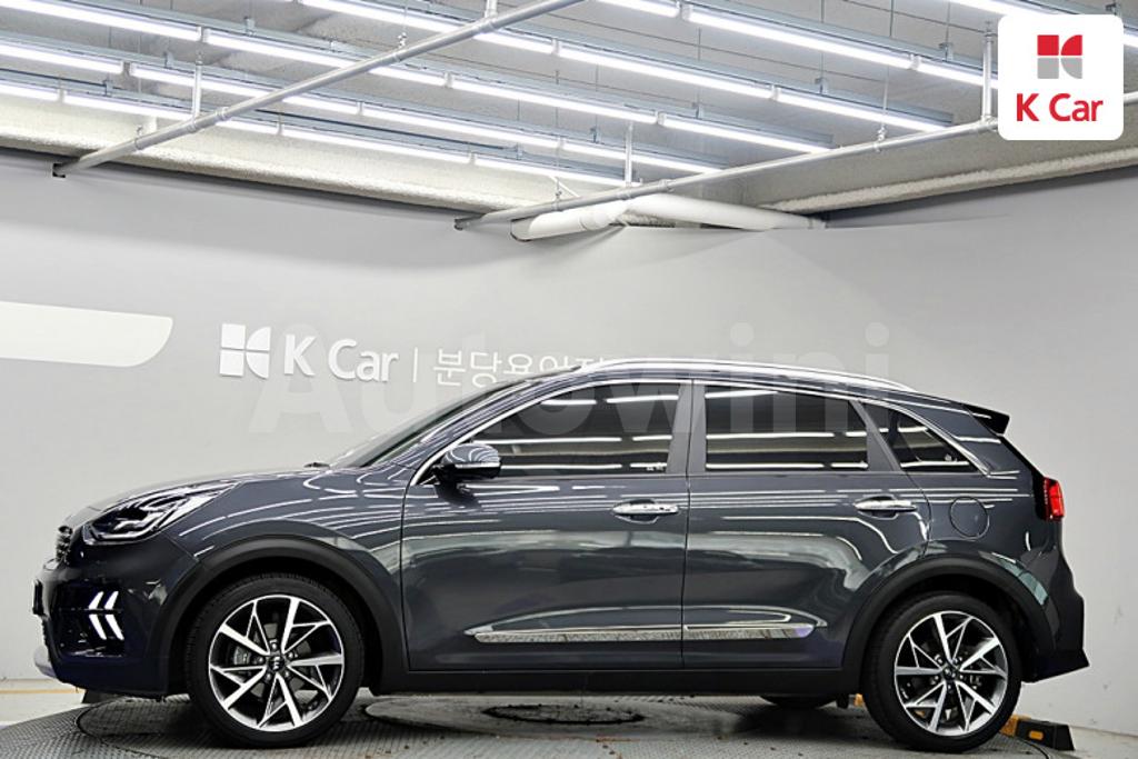 KNACE81CGLA376886 2020 KIA NIRO NOBLESSE SPECIAL-1