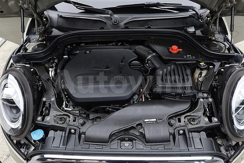 2019 MINI COOPER SD BASIC - 16
