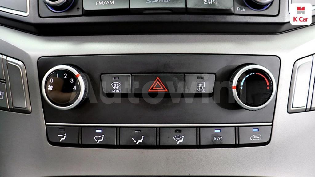 2017 HYUNDAI GRAND STAREX H-1 5 SEATS VAN - 23
