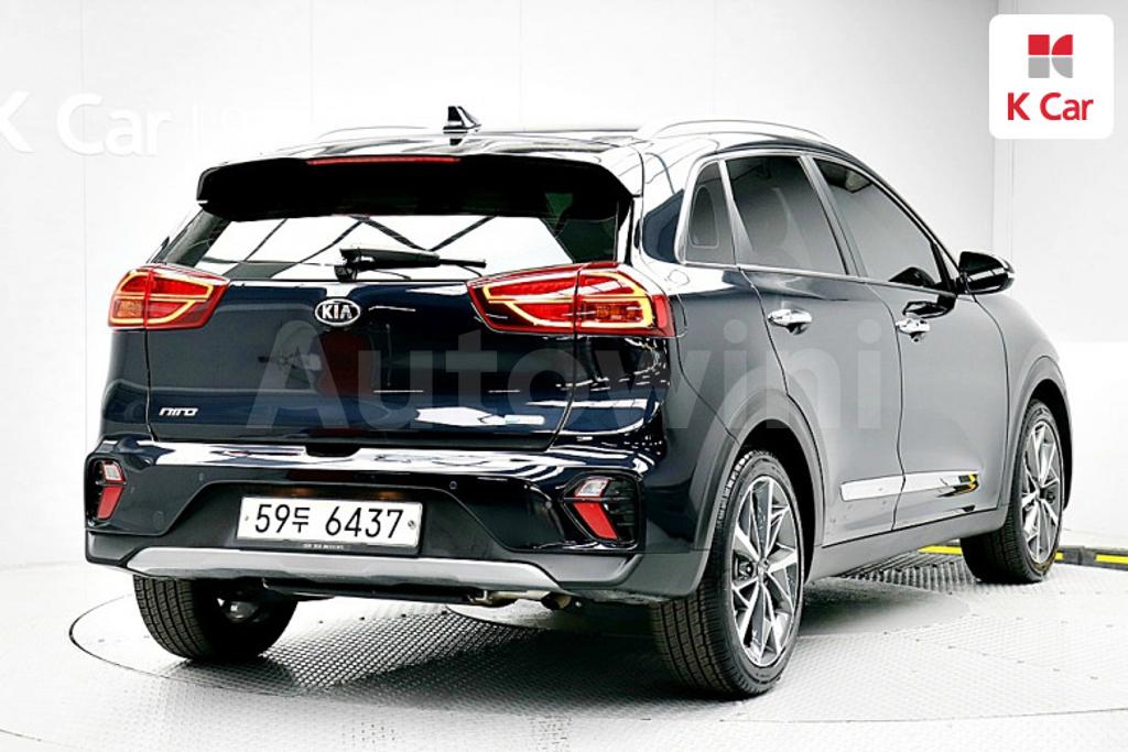 KNACE81CGLA322799 2020 KIA NIRO NOBLESSE SPECIAL-5