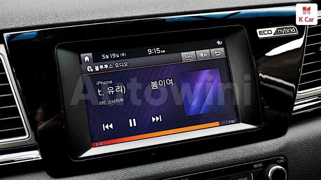 2017 KIA NIRO PRESTIGE - 22