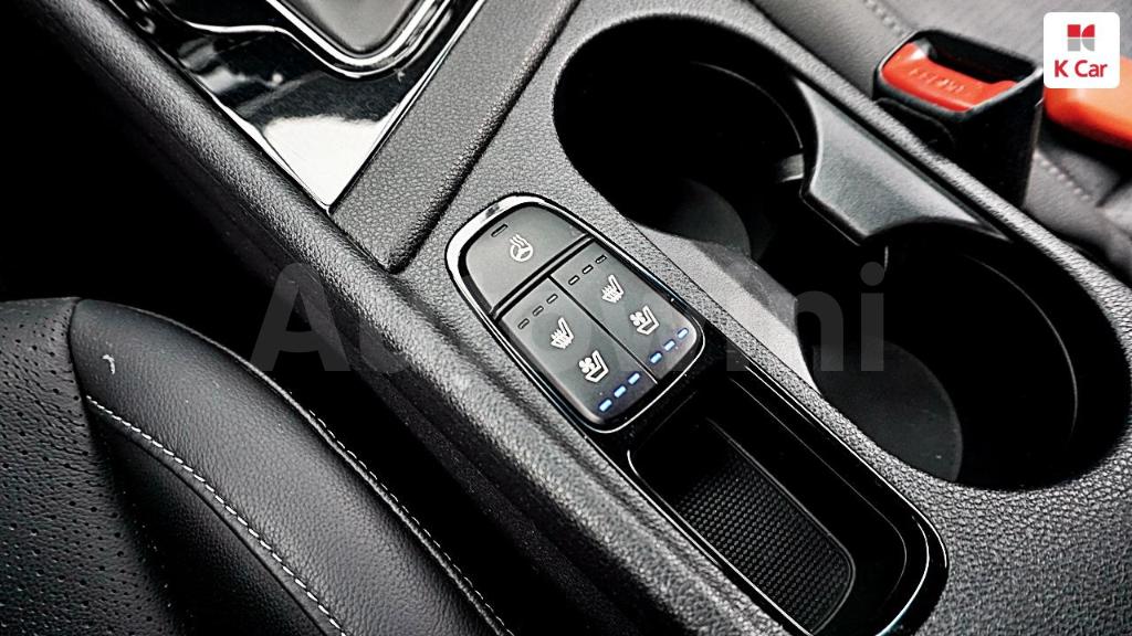 2017 KIA NIRO PRESTIGE - 24