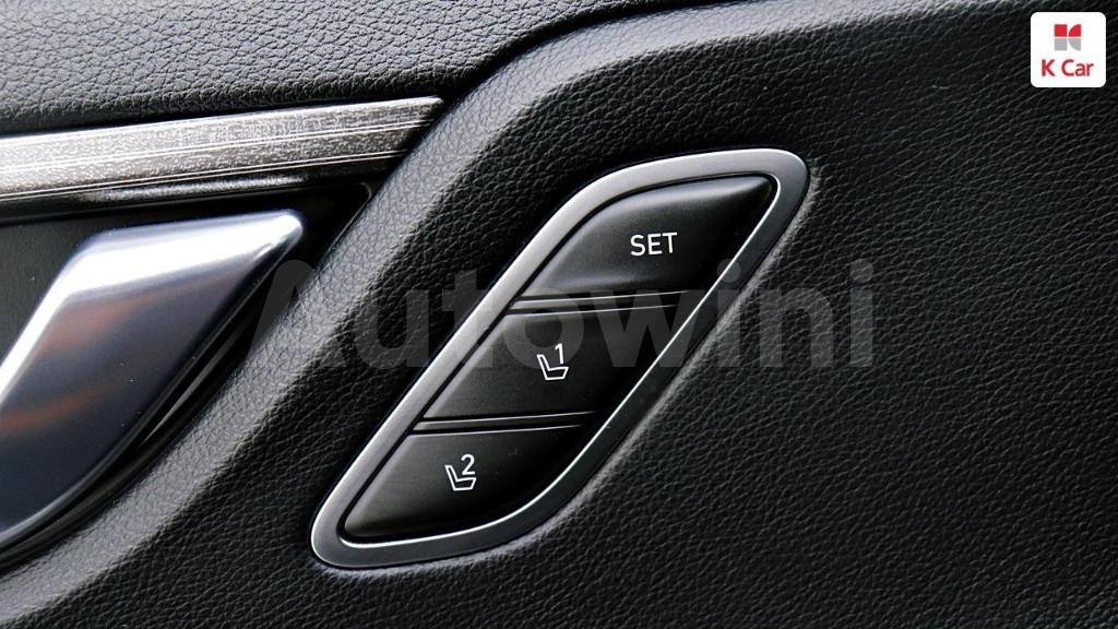 2018 HYUNDAI GRANDEUR IG AZERA 3.0 LPI EXCLUSIVE () - 22