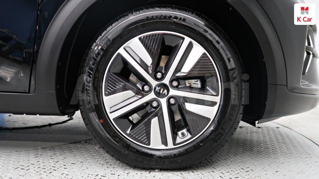 2020 KIA NIRO PRESTIGE - 7