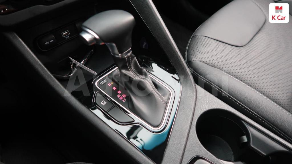 2020 KIA NIRO PRESTIGE - 17