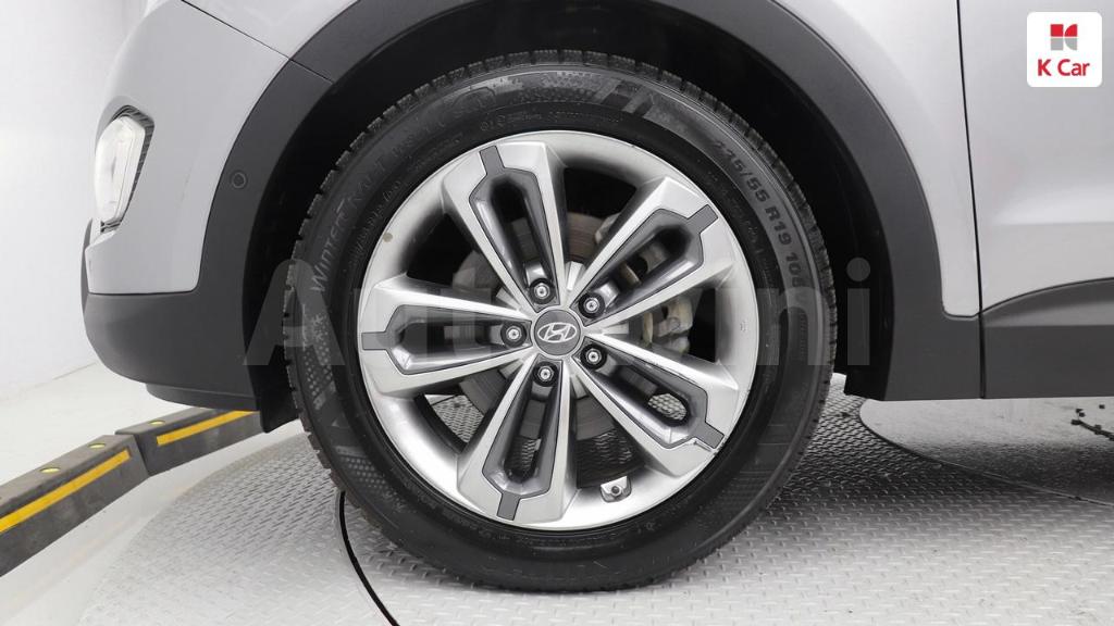 KMHSR81XDEU068724 2014 HYUNDAI MAXCRUZ DIESEL(E-VGT) 2.2 4WD EXCLUSIVE-4