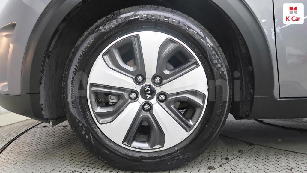 2018 KIA NIRO PRESTIGE - 5