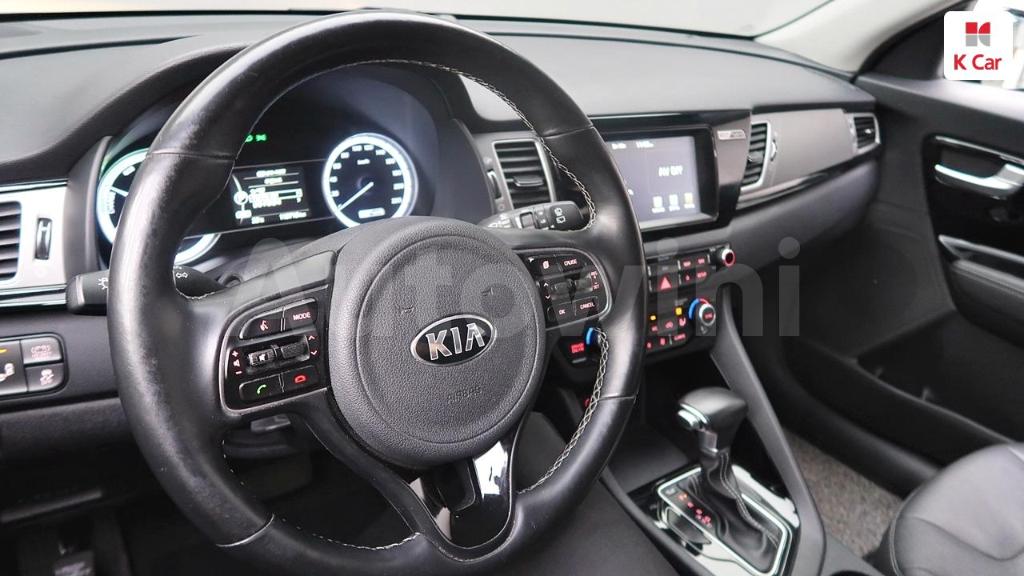 2018 KIA NIRO PRESTIGE - 14