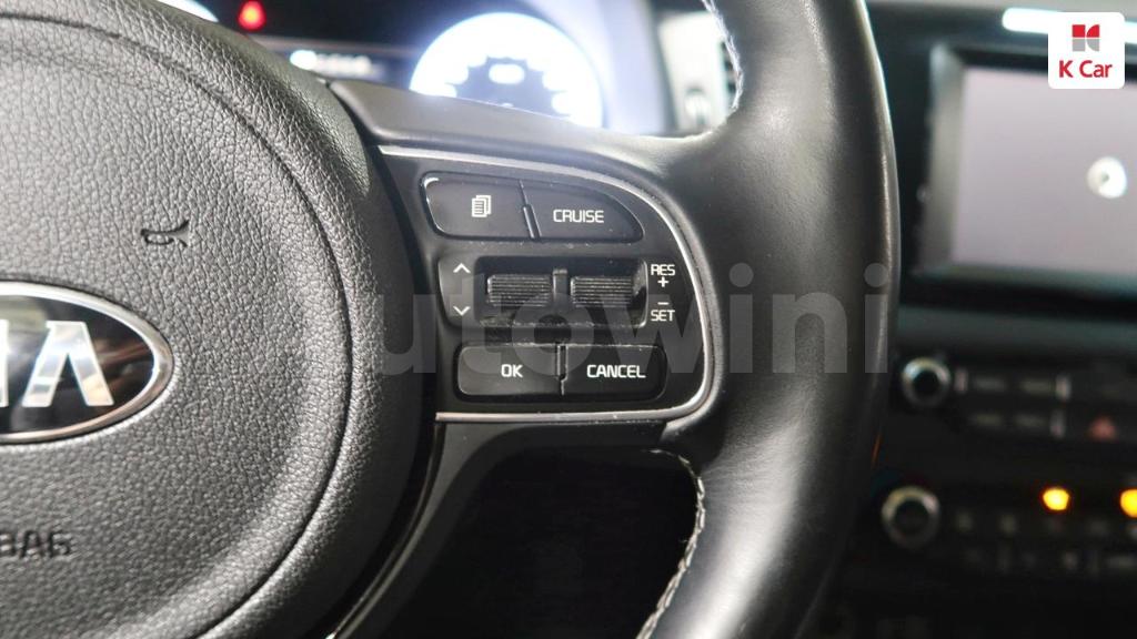 2018 KIA NIRO PRESTIGE - 18
