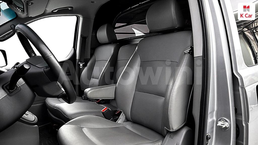 2017 HYUNDAI GRAND STAREX H-1 3 SEATS VAN - 12