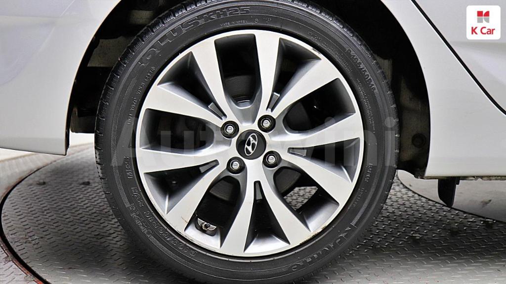2016 HYUNDAI ACCENT  WIT 1.6 GDI PREMIUM - 7