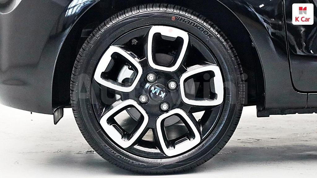 KNACK811BMT257283 2021 KIA RAY SIGNATURE-4