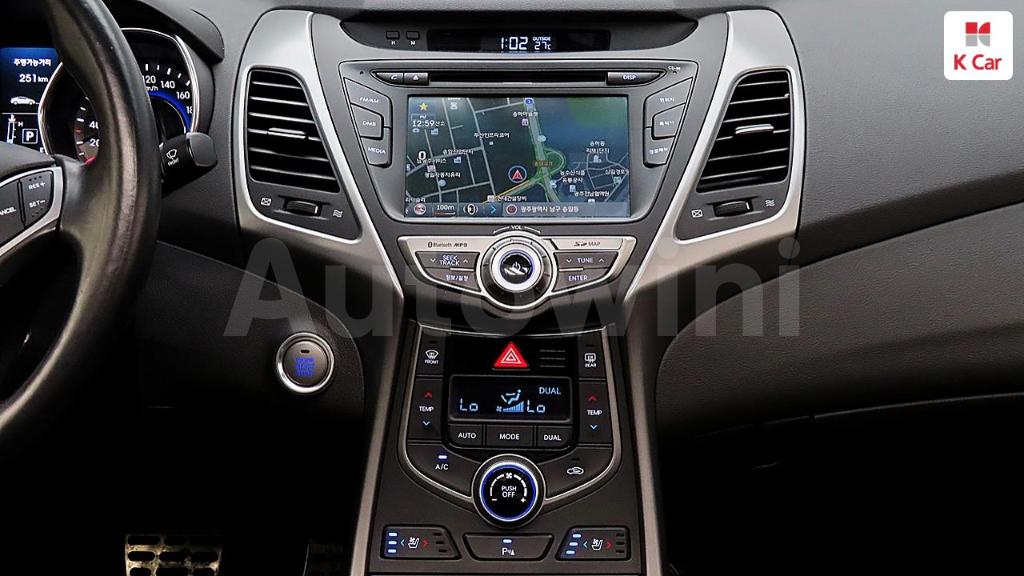2016 HYUNDAI  AVANTE ELANTRA 1.6 GDI LIMITED - 10